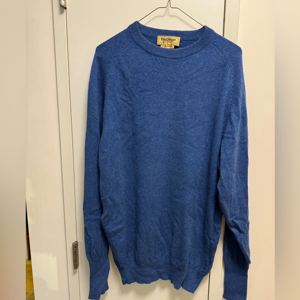 Paul Stuart Crewneck Cashmere Sweater